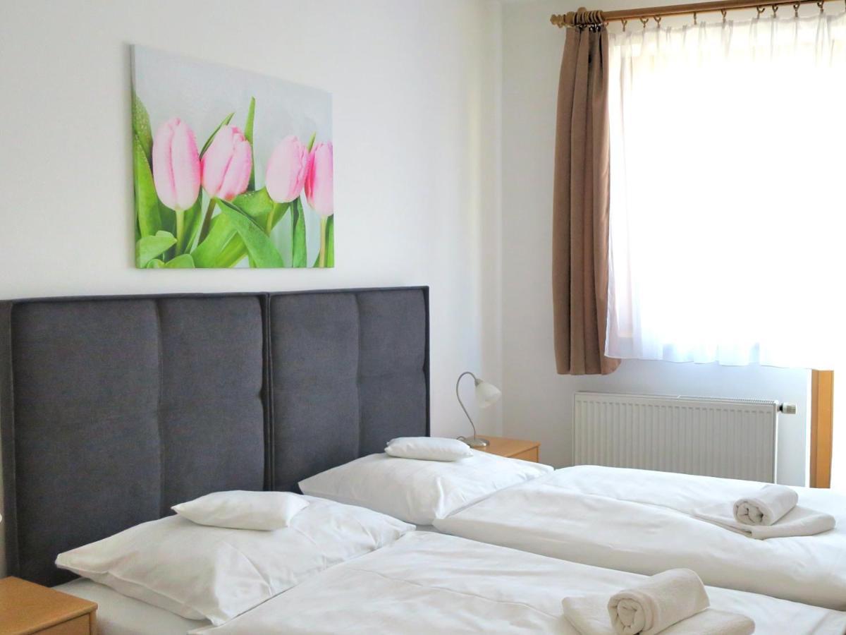 Hotel U Brany Угерски-Брод Экстерьер фото